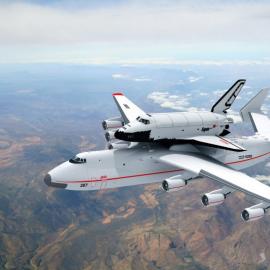 Τρία από τα μεγαλύτερα αεροσκάφη του κόσμου (34 φωτογραφίες)